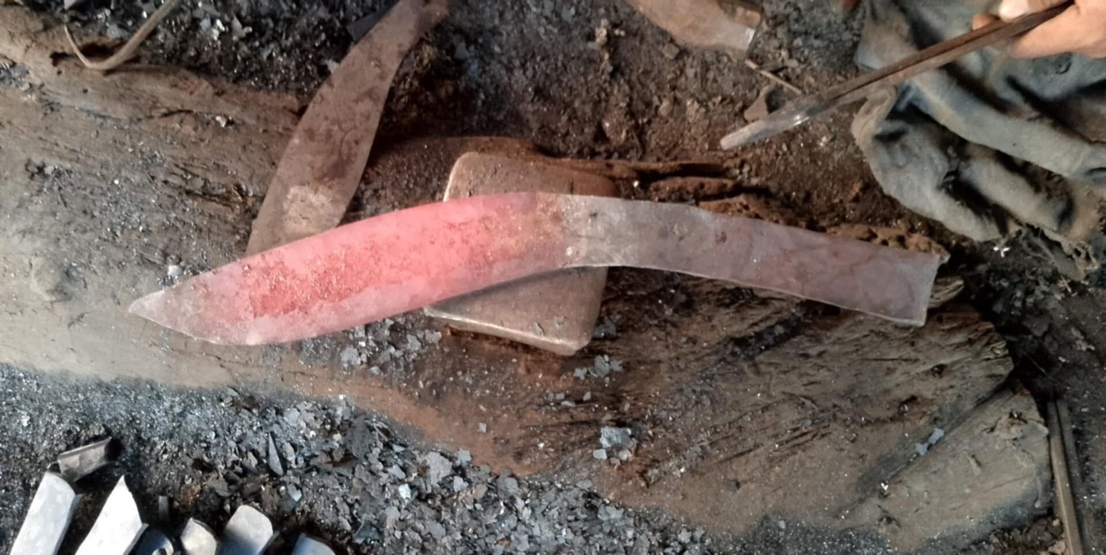 Hand forging the kukri knife